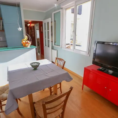 Bright Pied-a-terre Eiffel Tower 4 People * París